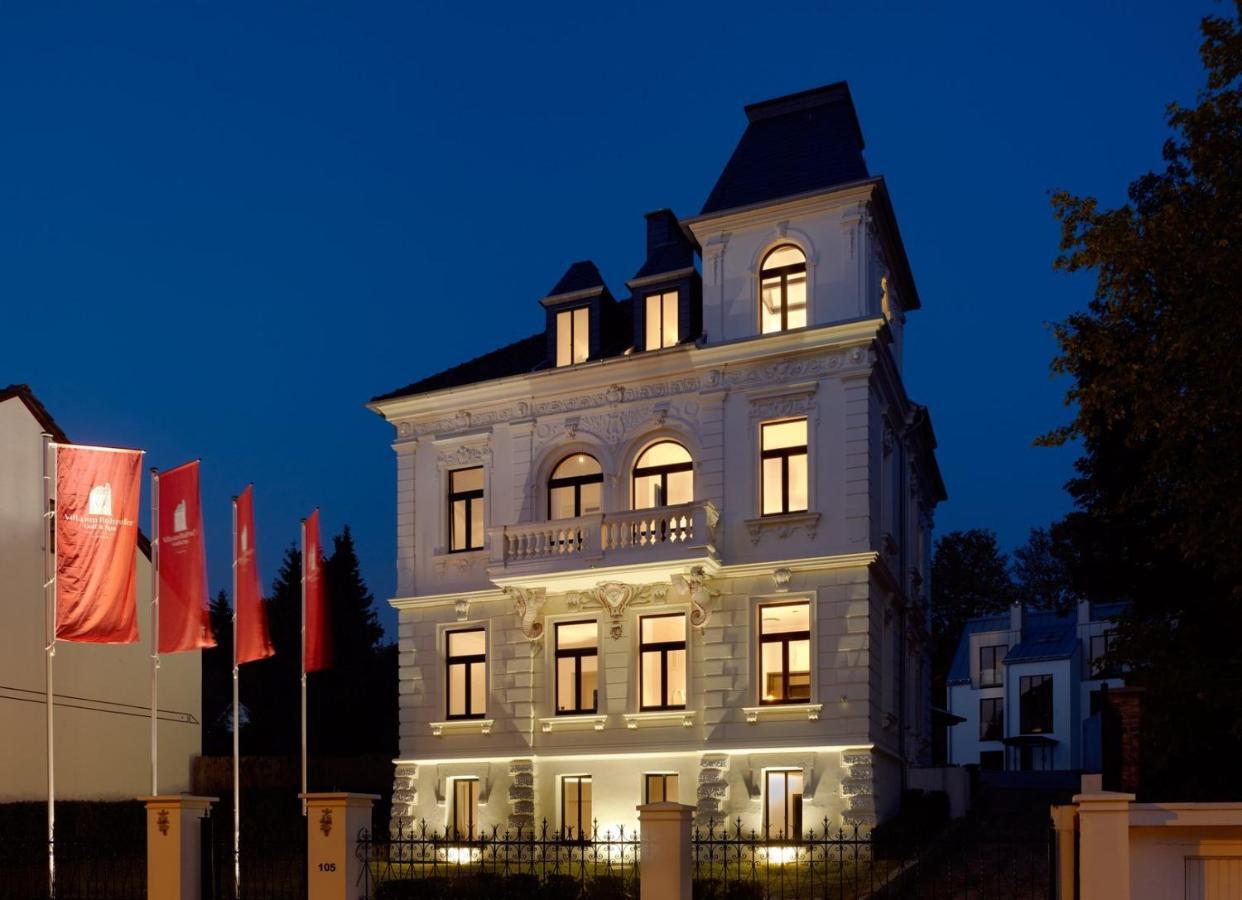 Boutique Hotel Villa Am Ruhrufer Golf & Spa มึลไฮม์ อันแดร์ รัวร์ ภายนอก รูปภาพ